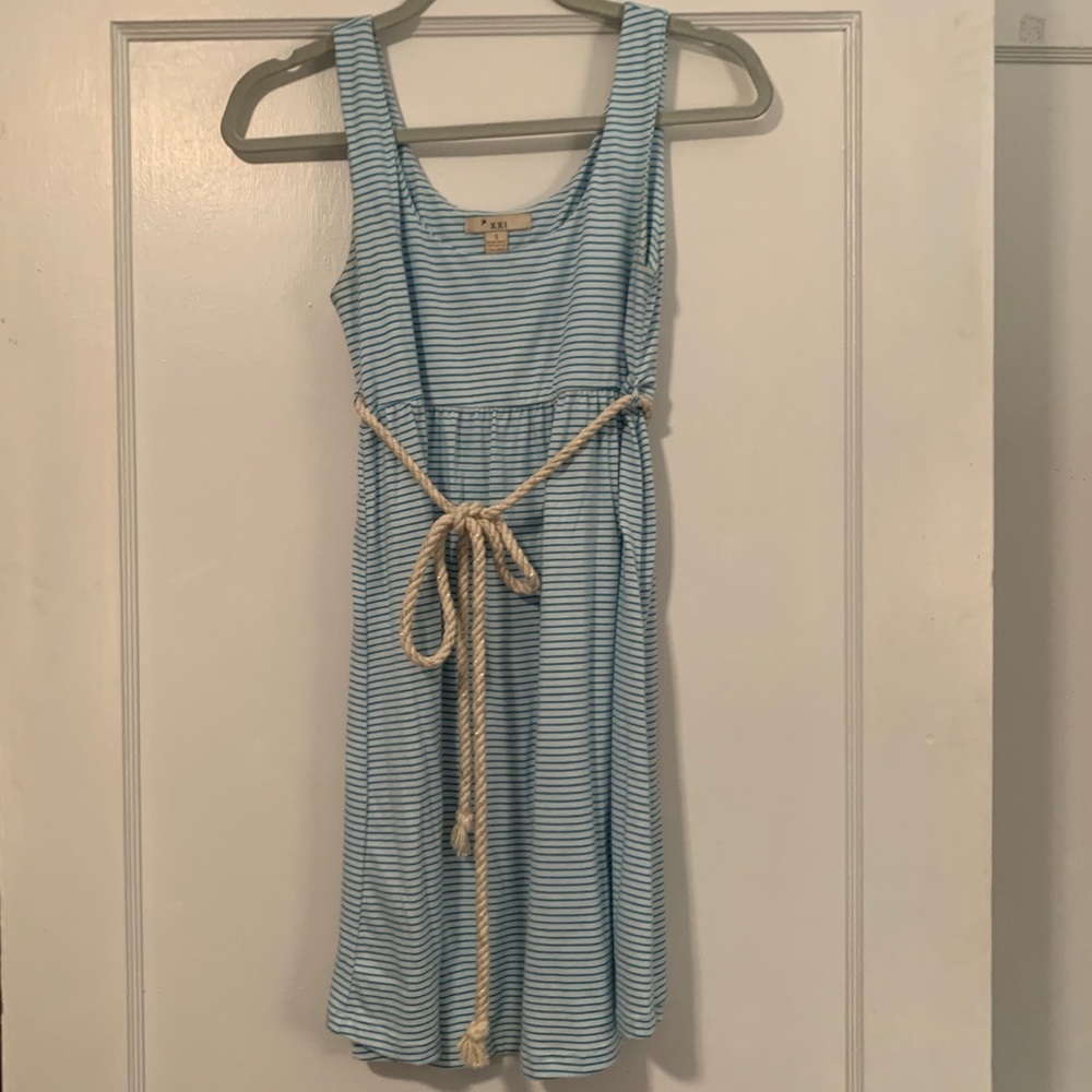 White & blue striped dress with rope bow - size S